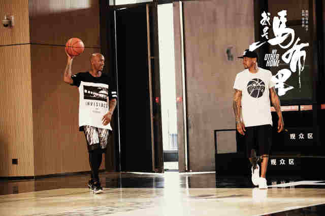 那不勒斯vs尤文图斯前瞻：那不勒斯伤兵满营 主场难擒斑马（前瞻：那不勒斯伤病潮来袭，主场拿下尤文不易）