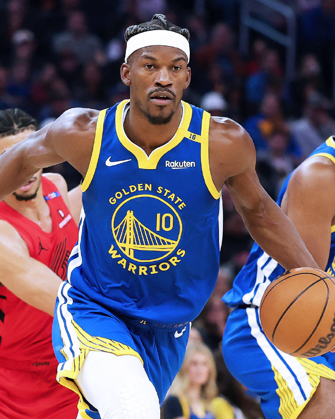 周六意甲焦点战：维罗纳迎战亚特兰大，保级压力与欧战野心的激烈碰撞！（意甲周六重头戏：维罗纳主场迎战亚特兰大，保级压力硬碰欧战雄心）