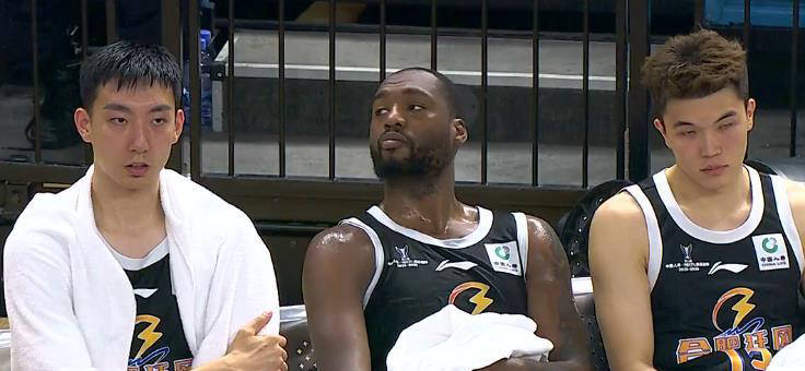 孔帕尼：赛季初的表现只是锦上添花，我们希望在赛季末段更强（孔帕尼：开局表现只是加分项，我们力争赛季末更强）