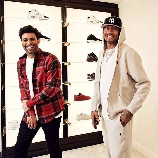 詹姆斯关键三分绝杀比赛（詹姆斯压哨三分终结比赛）