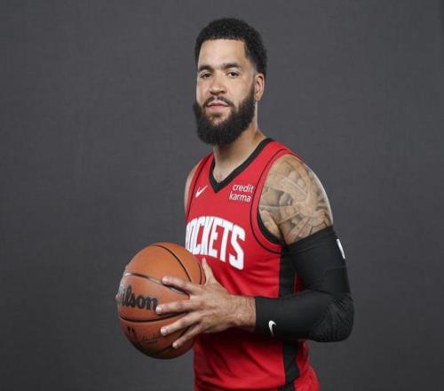 英媒：热刺主帅弗兰克已经与托尼进行会谈，球员有望重返英超（英媒：热刺主帅弗兰克已与托尼会面，托尼有望重返英超）